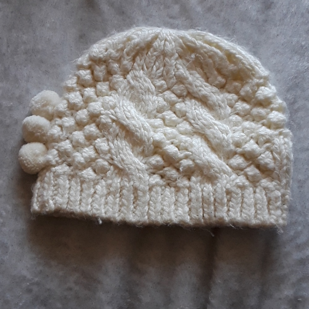 Cable knit beanie